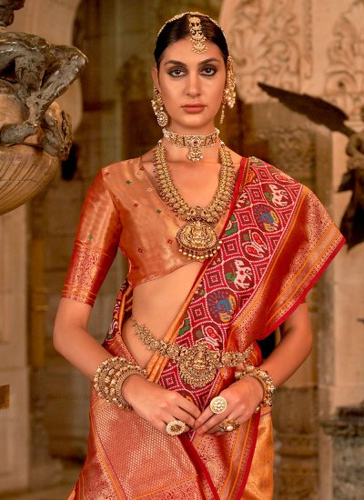 Stunning Weaving Wedding Classic Saree