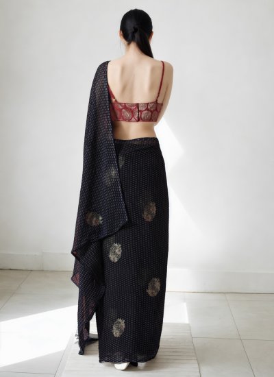 Chiffon Classic Saree in Navy Blue 
                            Chiffon Classic Saree in Navy Blue