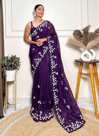 Dazzling Embroidered Casual Classic Saree