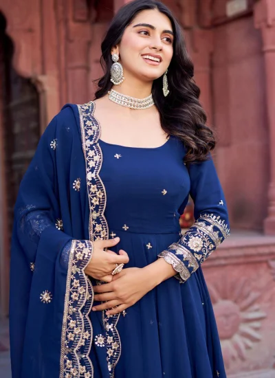 
                            Fashionable Blue Trendy Salwar Kameez
