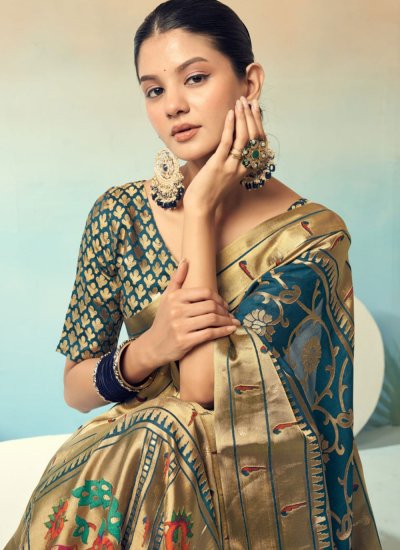 
                            Georgette Weaving Morpeach  Traditional Saree