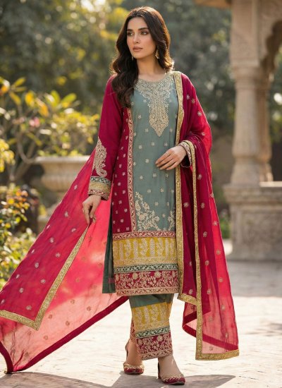 
                            Grey Color Salwar Kameez