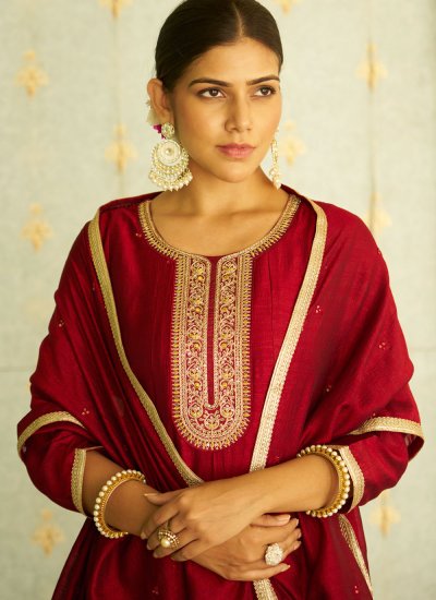 
                            Stylish Sequins Silk Blend Maroon Trendy Salwar Suit