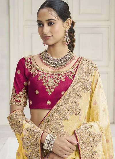 
                            Viscose Trendy Saree in Yellow