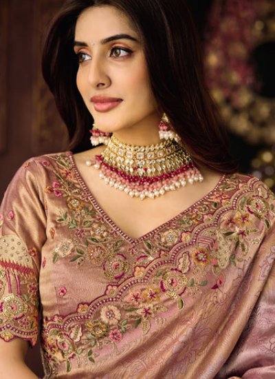 
                            Affectionate Classic Saree For Ceremonial