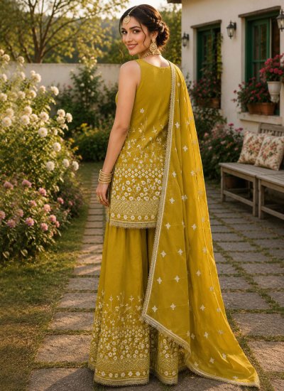 
                            Artistic Georgette Salwar Kameez