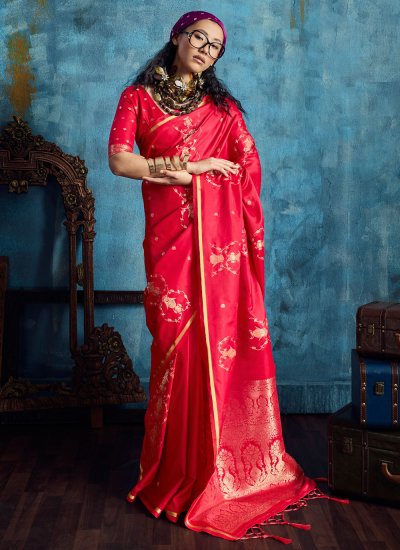 Auspicious Handloom silk Red Weaving Classic Saree