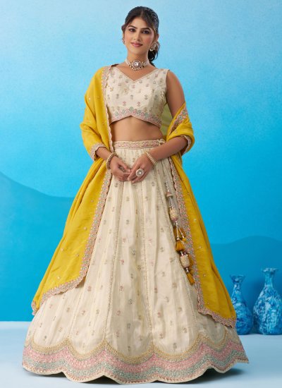 Bedazzling Embroidered Lehenga Choli