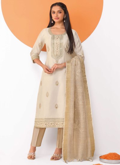 Bedazzling Tissue Embroidered Pant Style Suit
