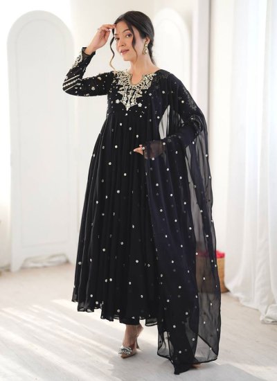 Blooming Anarkali Salwar Kameez For Festival