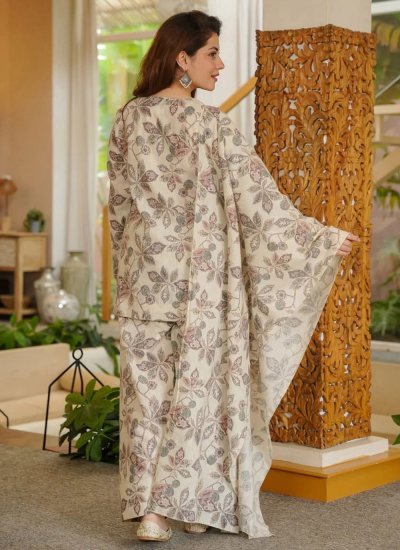 
                            Capricious Cotton Silk Cream Patiala Salwar Kameez