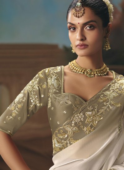 
                            Charismatic Contemporary Saree For Ceremonial