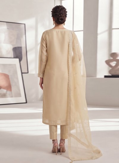 
                            Chiffon Cream Embroidered Salwar Kameez