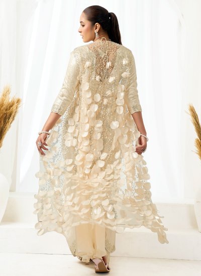 
                            Cute Sequins Reception Saree