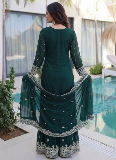 
                            Desirable Faux Georgette Salwar Kameez