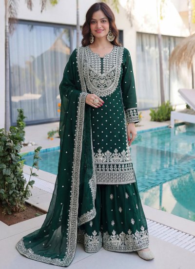 Desirable Faux Georgette Salwar Kameez