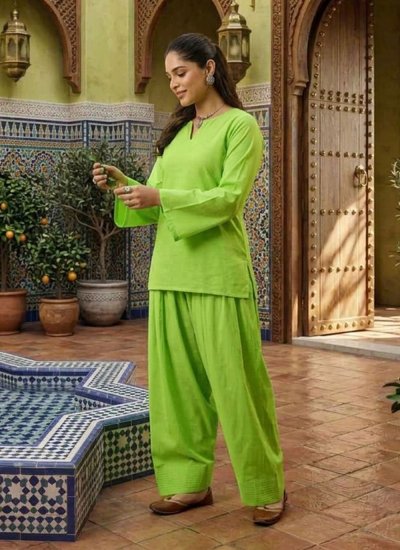 
                            Dignified Cotton Designer Kurti