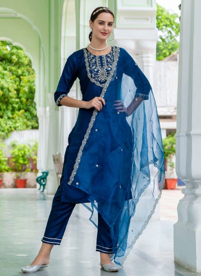 Entrancing Blue Salwar Suit
