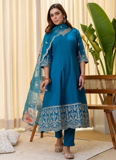 Fascinating Salwar Kameez For Reception