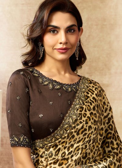 
                            Fetching Cream Embroidered Traditional Saree