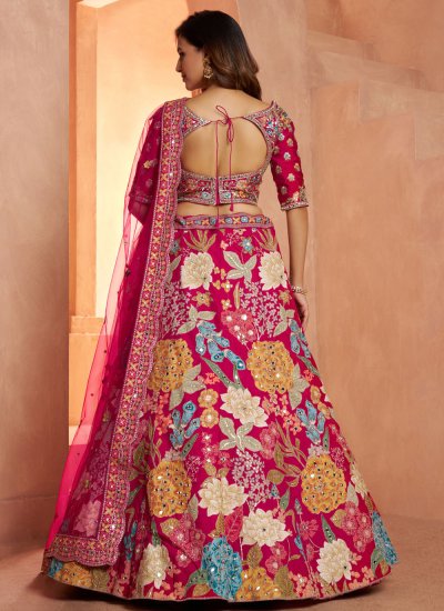 
                            Flattering Zari Silk Trendy Lehenga Choli