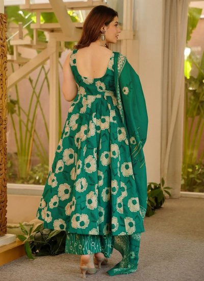 
                            Glowing Green Trendy Salwar Kameez
