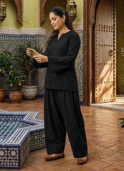 
                            Gorgonize Cotton Party Wear Kurti
