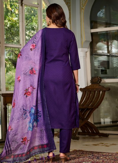 
                            Graceful Embroidered Reception Salwar Suit