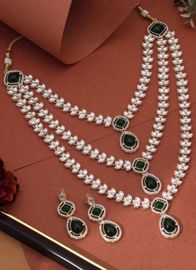 
                            Green Stone Work Necklace Set
