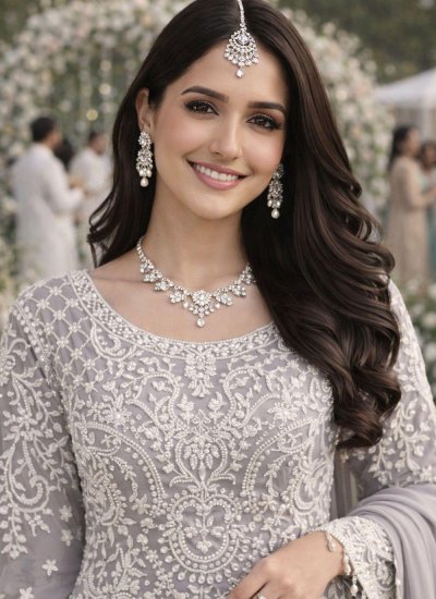 
                            Grey Georgette Beads Pakistani Salwar Kameez