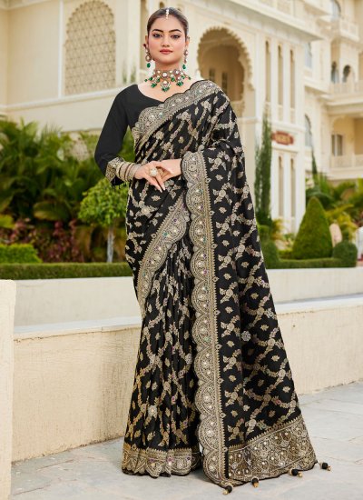 Groovy Trendy Saree For Wedding
