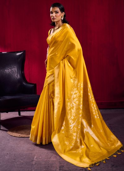 Handloom silk Weaving Saree in Yellow