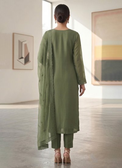 
                            Impressive Salwar Suit For Festival