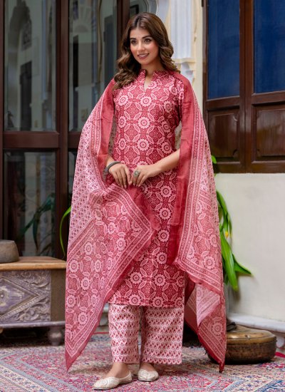 Invigorating Blended Cotton Salwar Kameez