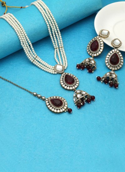 
                            Maroon Moti Ceremonial Necklace Set