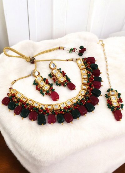 
                            Multi Colour Color Necklace Set