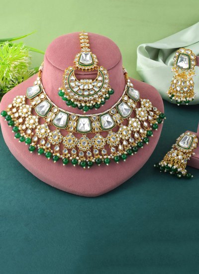 
                            Necklace Set Stone Work in Green Colour