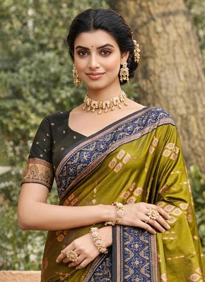 
                            Opulent Silk Weaving Classic Saree
