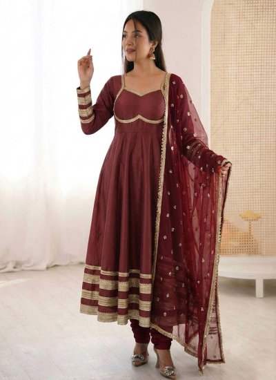 Outstanding Lace Silk Salwar Kameez