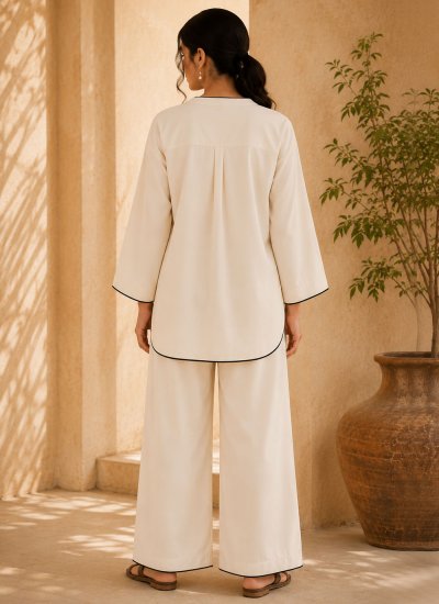 
                            Perfect Off White Cotton Party Wear Kurti