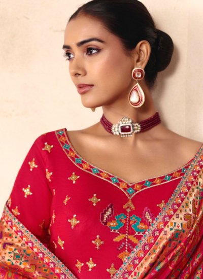 
                            Pink Silk Wedding Trendy Saree