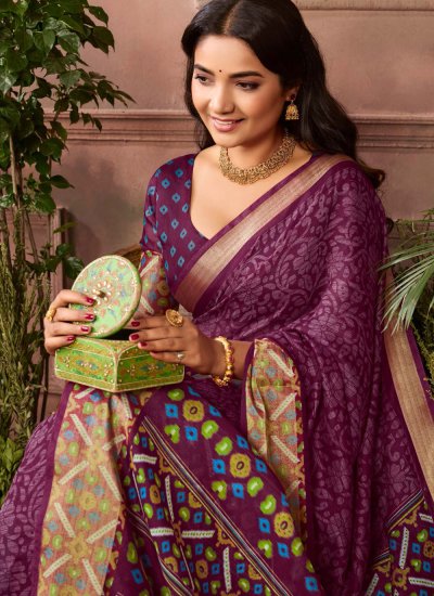 
                            Printed Silk Trendy Saree in Wine