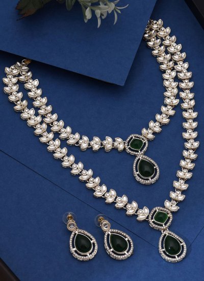
                            Stone Work Green Necklace Set