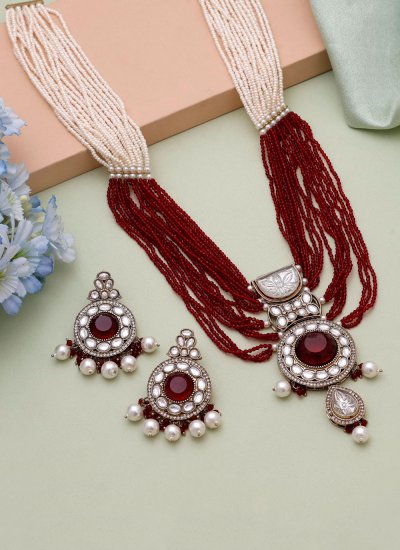 
                            Stone Work Maroon and White Necklace Set