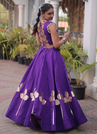 
                            Superlative Lace Silk Designer Lehenga Choli