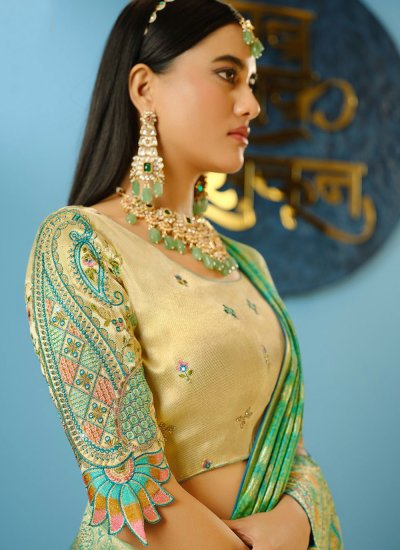 
                            Tantalizing Embroidered Wedding Trendy Saree