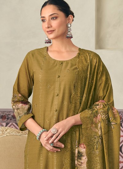 
                            Thrilling Cotton Lawn Digital Print Pant Style Suit