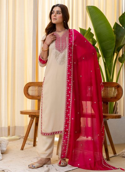 Whimsical {colour} {style}