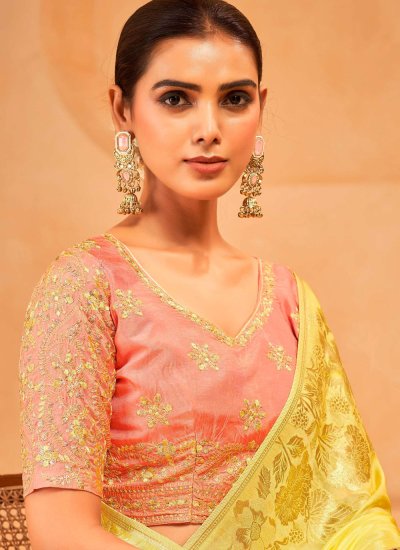 
                            Yellow Weaving Silk Classic Saree